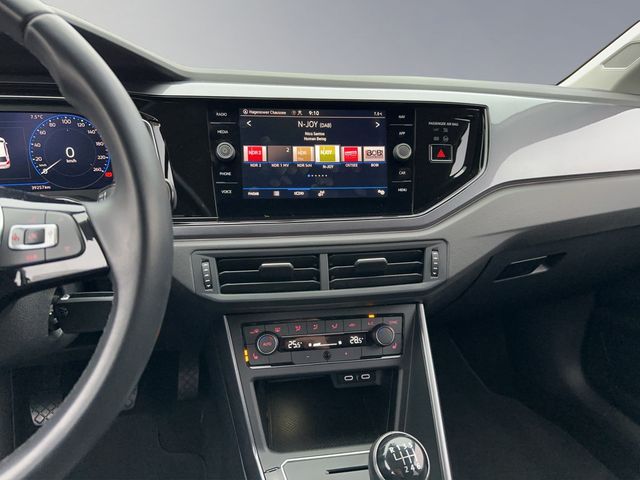 Polo 1.0 TSI Highline KLIMA PDC SHZ NAVI AID
