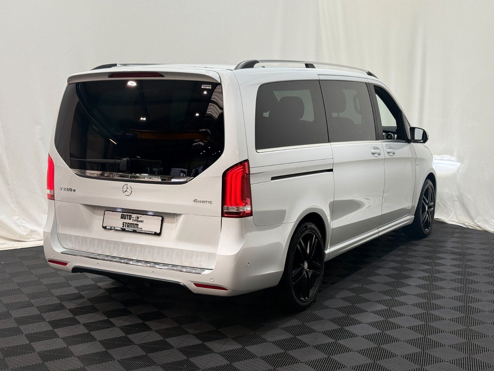 Fahrzeugabbildung Mercedes-Benz V250/Burmester/360°/4Matic/ExclusiveEdition/Lang