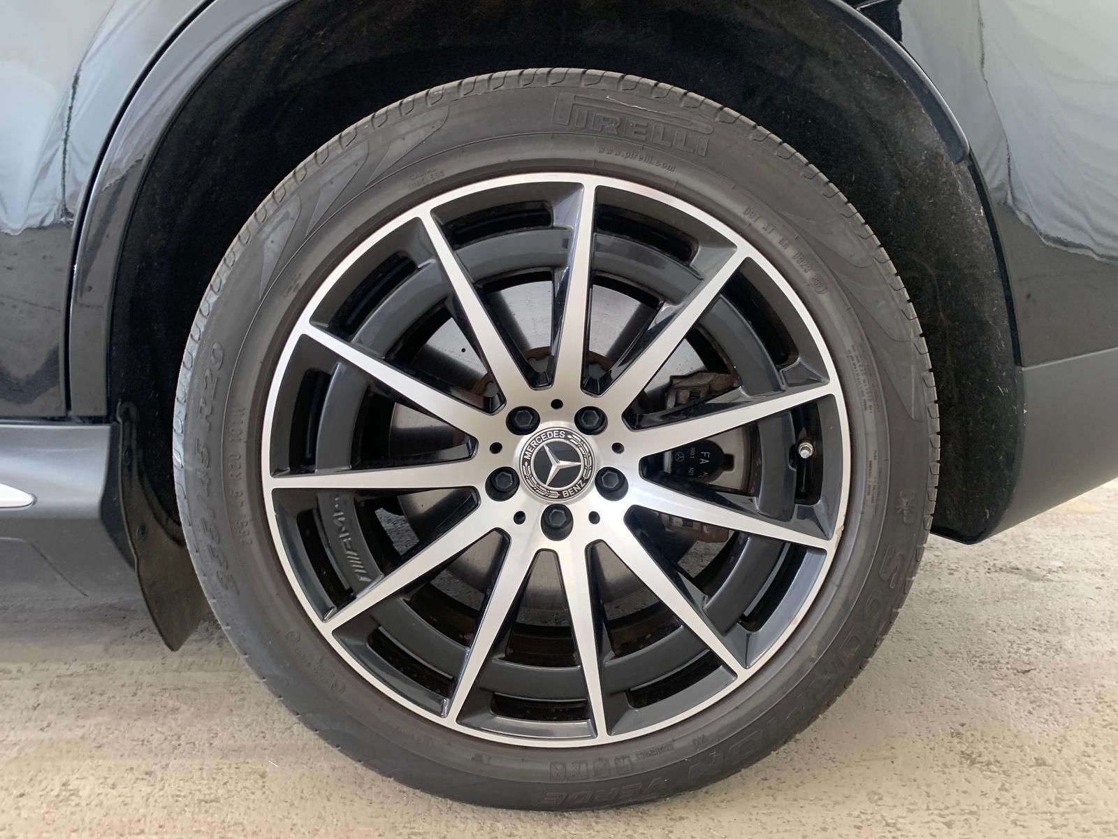 Mercedes-Benz EQC 400 4M DISTRONIC/LEDER/20"ZOLL/MB-LED