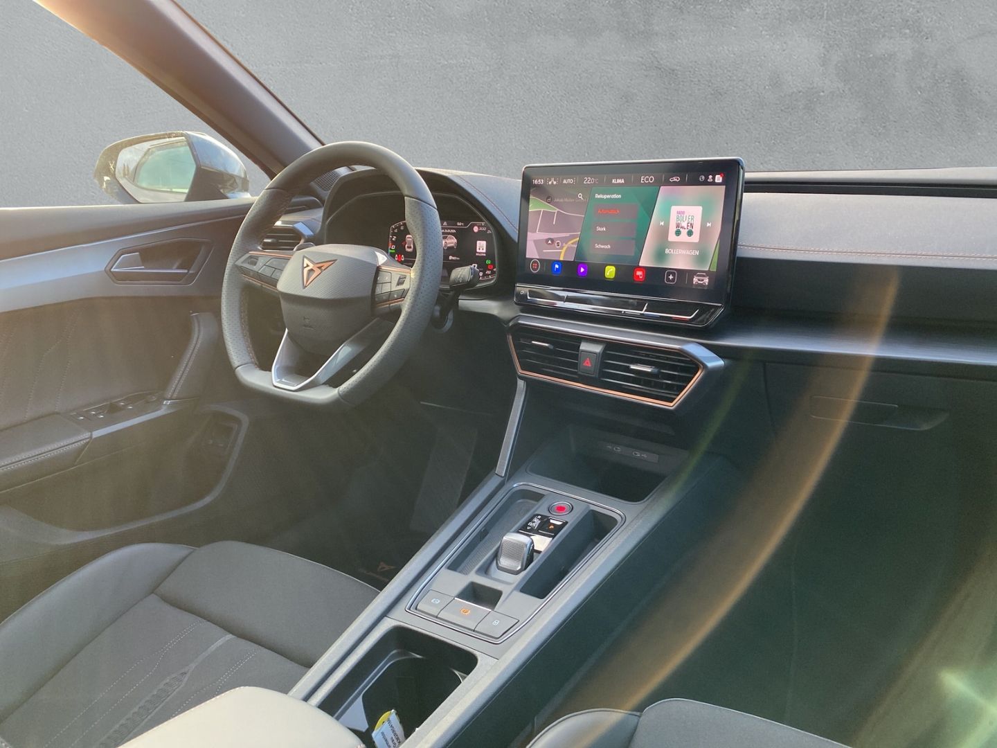Fahrzeugabbildung CUPRA Formentor Basis e-HYBRID 1.4 EU6d* Navi* Memory
