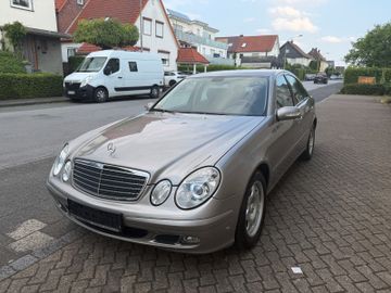 Mercedes E 200 - 1