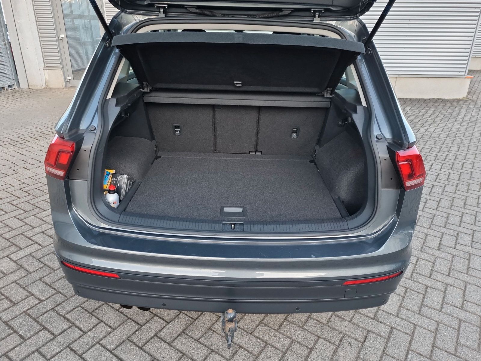 Fahrzeugabbildung Volkswagen Tiguan 1.5 TSI Comfortline AHK KAMERA SHZ