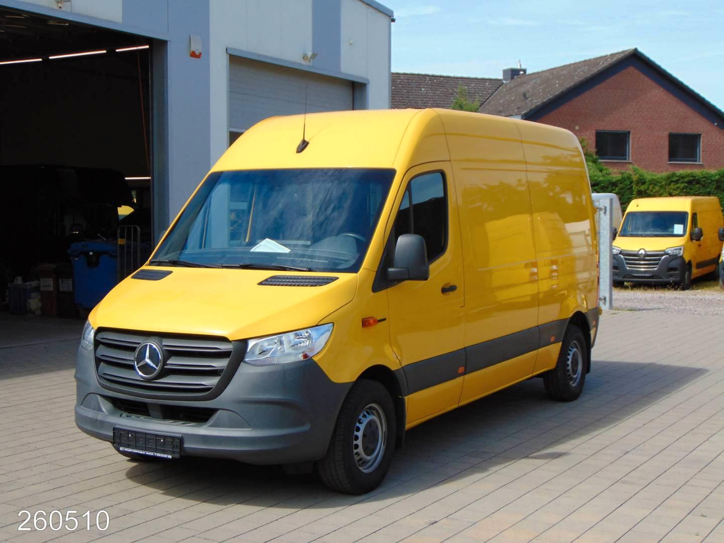 Mercedes-Benz Mercedes eSprinter 312 Klima-Kamera-Regalsystem