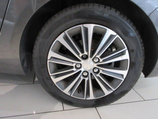Fahrzeugabbildung Peugeot 308 SW Allure 1.2T NAVI/LED/PDC/R´CAM/BLIS