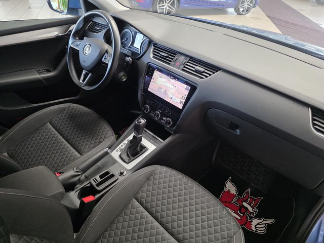 SKODA Octavia — Foto 27