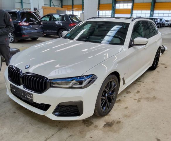 BMW 520d xDrive Touring M Sport Laser HD-UP Pano 360