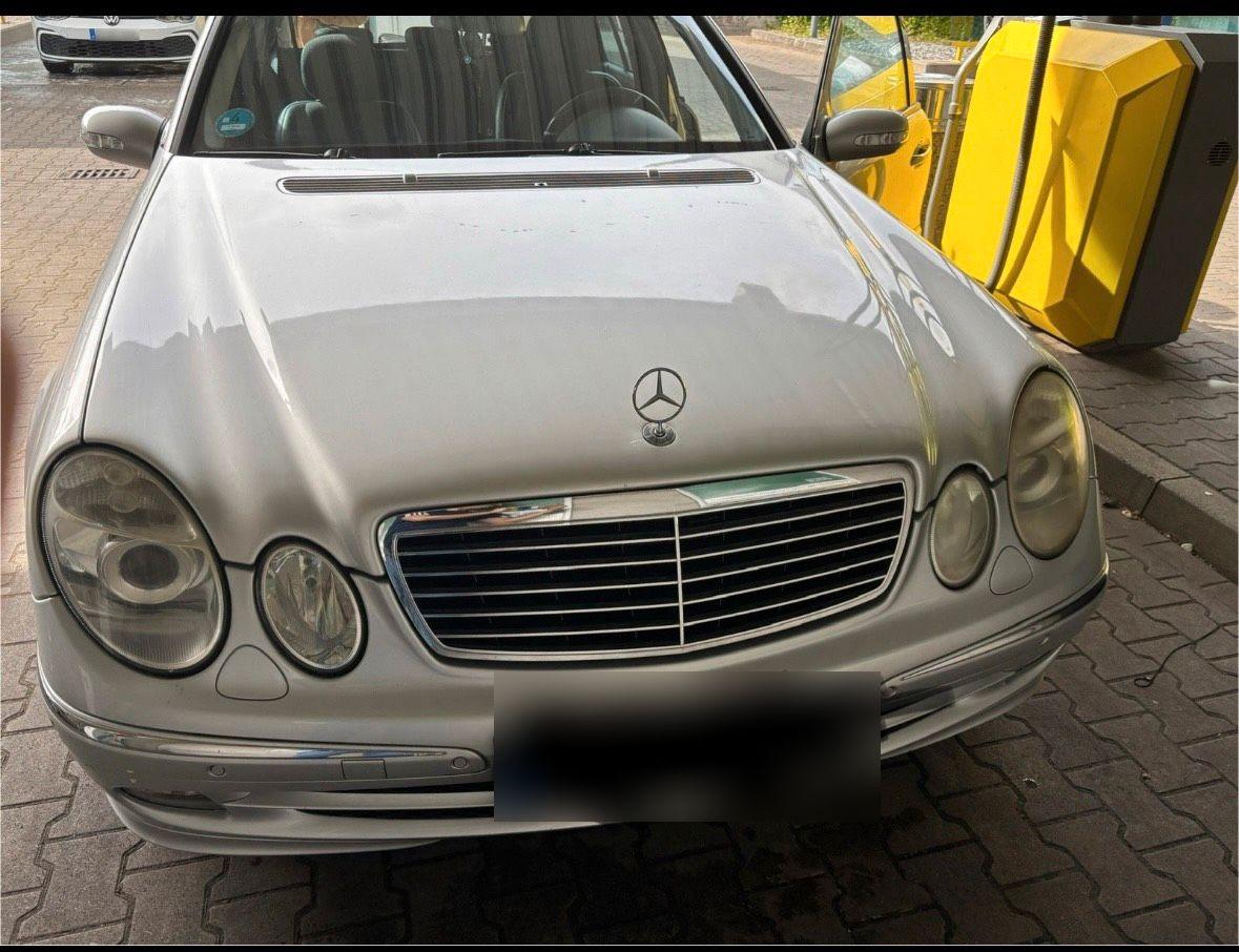 Mercedes-Benz E280, 2005