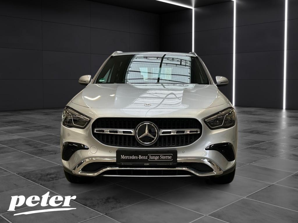Mercedes-Benz GLA 180 Progressive*Multibeam