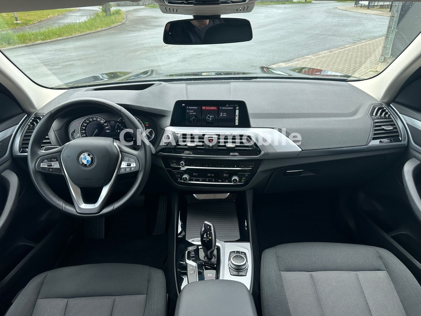 Fahrzeugabbildung BMW X3 xDrive20i Advantage/Navi/Head-Up/LED/Kamera