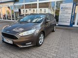 Ford Focus Turn. 1.0 92kW AUTOMATIK NAVI WinterPaket - Ford Focus: 1.9