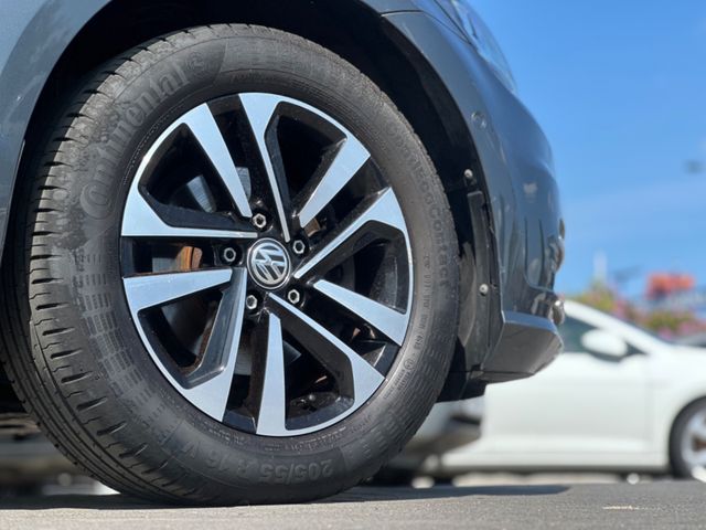 Volkswagen Golf  VII Lim. IQ.DRIVe Comfort-Line