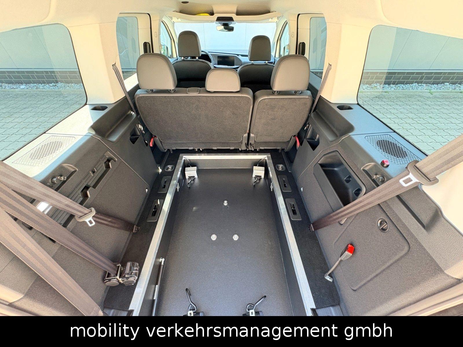 Volkswagen Maxi DSG LED TAXI Rollstuhl ACC Garantie 7-Sitze