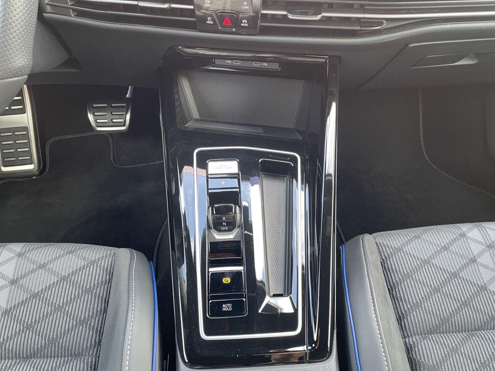 Volkswagen Golf VIII 1.5 eTSI 7-Gang DSG R-Line AHK, миниатюра 15