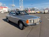 Mercedes-Benz W123 Coupe 230 // TÜV 09/2027 - Mercedes-Benz E 230: Sportwagen