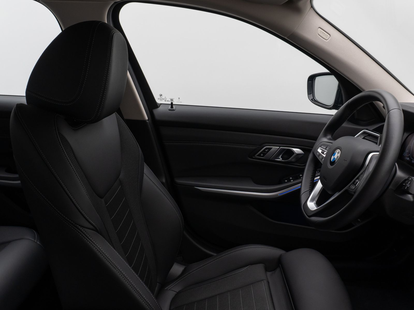 Fahrzeugabbildung BMW 320d Sport Line Kamera DAB HiFi Lordos Alarm LED
