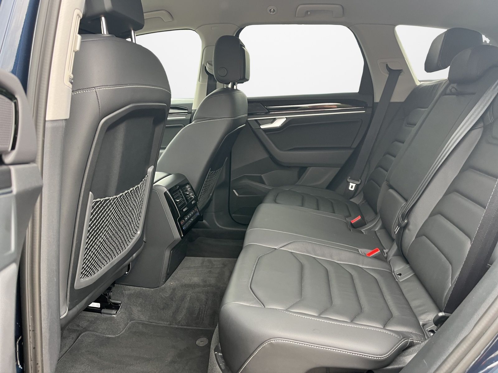 Volkswagen Touareg 3.0 TDI 4M AHK Navi LED Leder Kamera PD foto 12