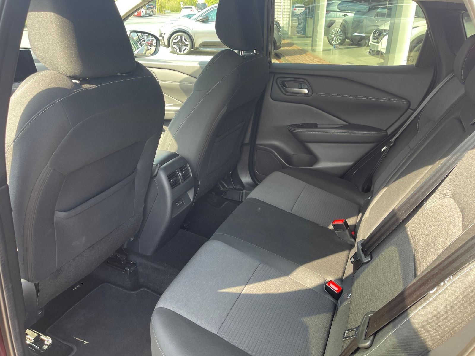 Fahrzeugabbildung Nissan Qashqai 1.3 Mild-Hybrid N-Connecta AHK/Kamera/LE