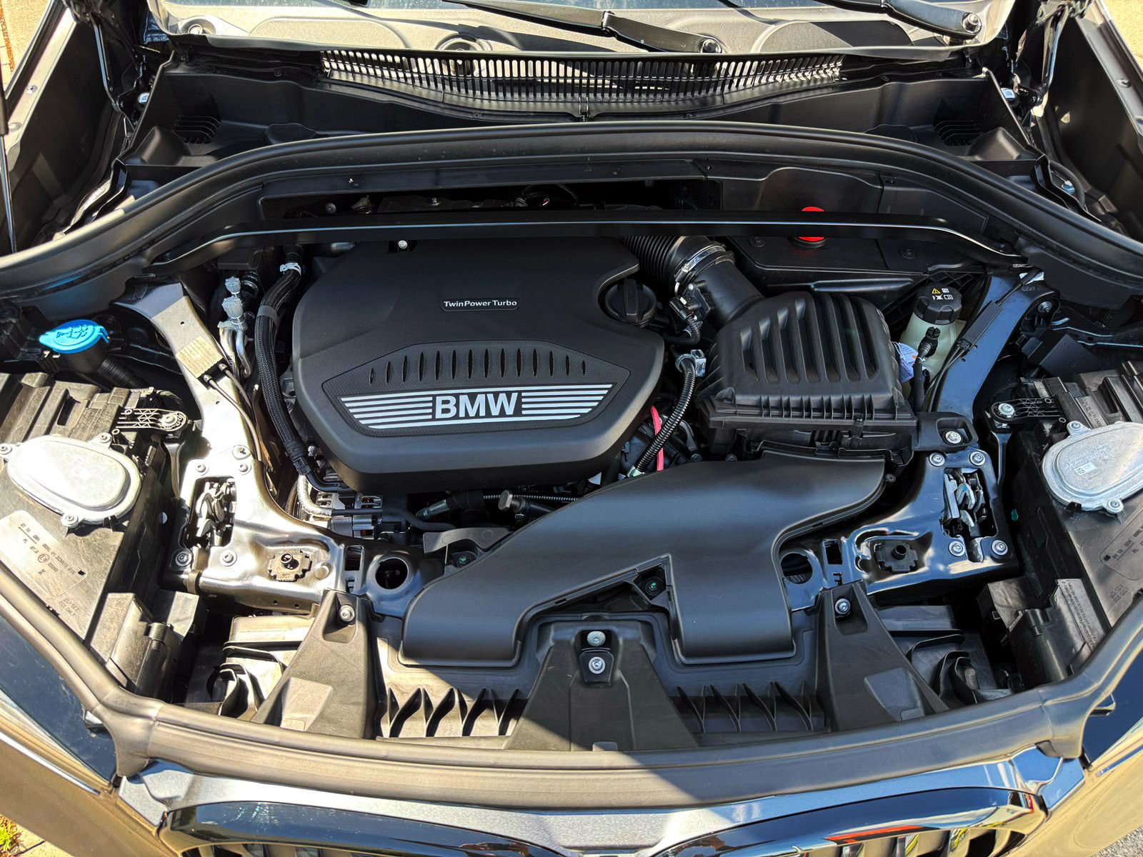 Fahrzeugabbildung BMW X1 xDrive 25d MSport Steptr. ACC KAM AHK HUD H&K
