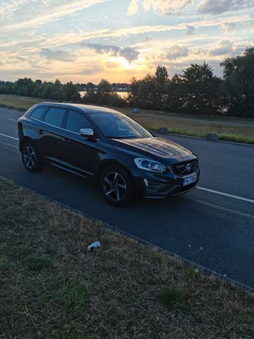 Volvo XC60 D5 AWD R-Design - Summum Geartronic