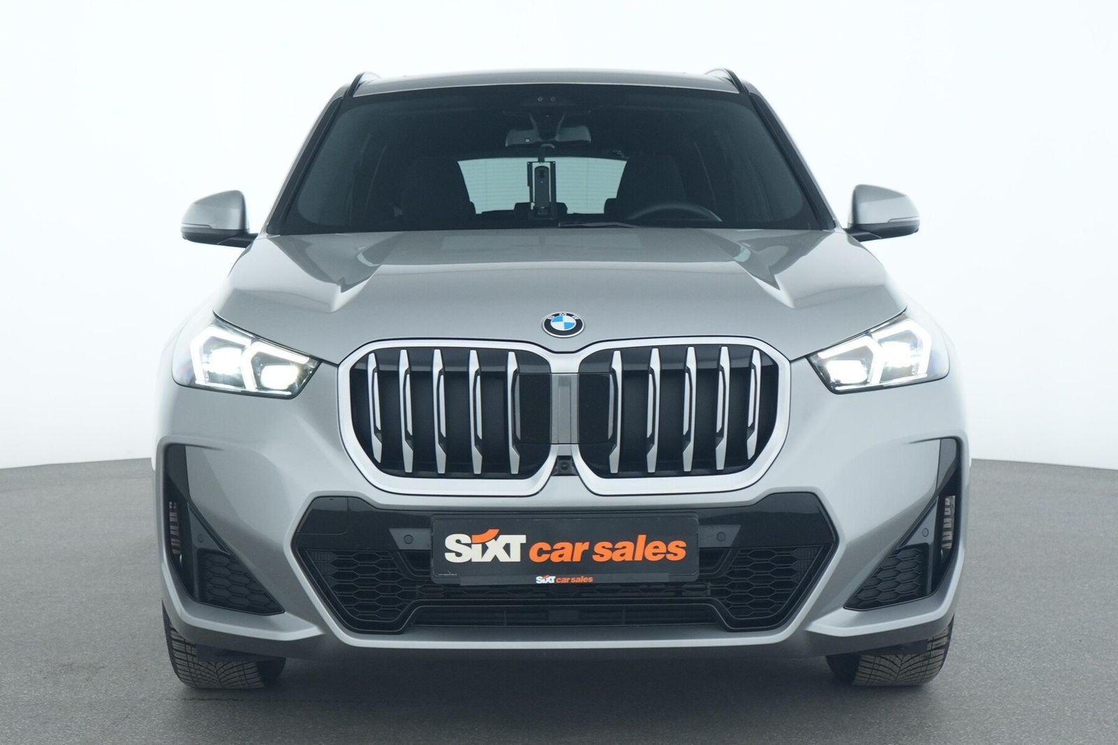 BMW X1 sDrive18d M Sport AktivS|HUD|PAs+360|Pano|AHK imagem 2