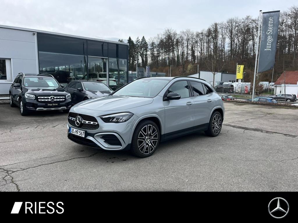 Mercedes-Benz GLA 200 ACC AHK AUT Kam. KlimaA LED LM PDC Pano