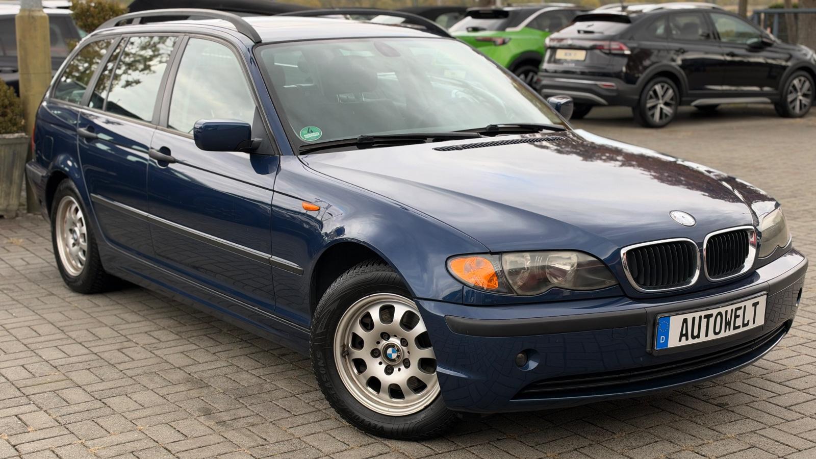 BMW 316 2005 — rear view
