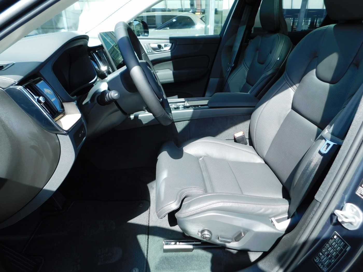 Fahrzeugabbildung Volvo XC60 Plug-In-Hybrid T8 AWD Plug-in Hybrid Ultra