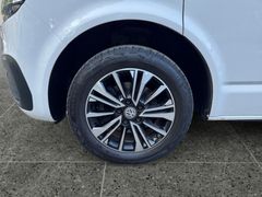 Fahrzeugabbildung Volkswagen T6.1 Multivan 2,0 TDI Navi Sitzh ACC 3xKlima