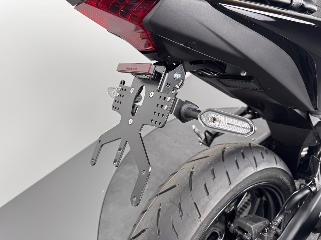 Fahrzeugabbildung Yamaha YZF-R3 *KURZES HECK *NEUWERTIG *100KM