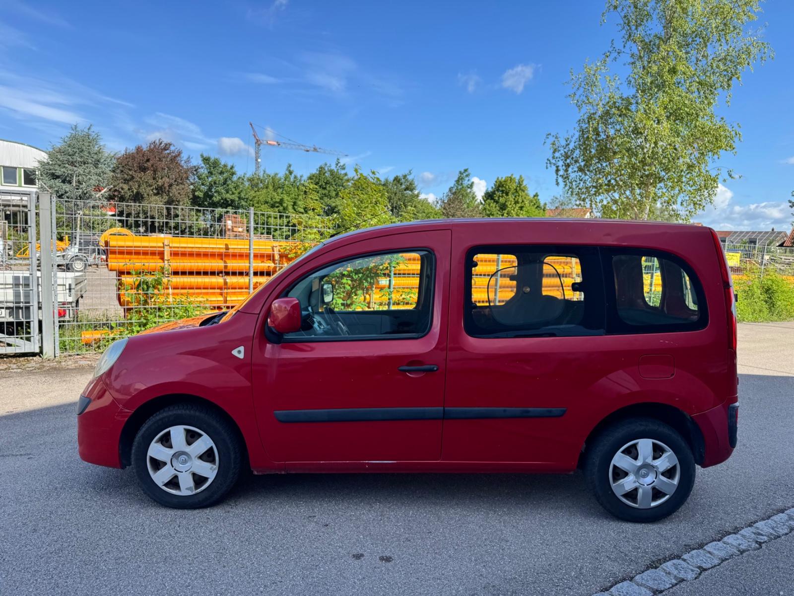 Renault Kangoo 2012 — photo 10