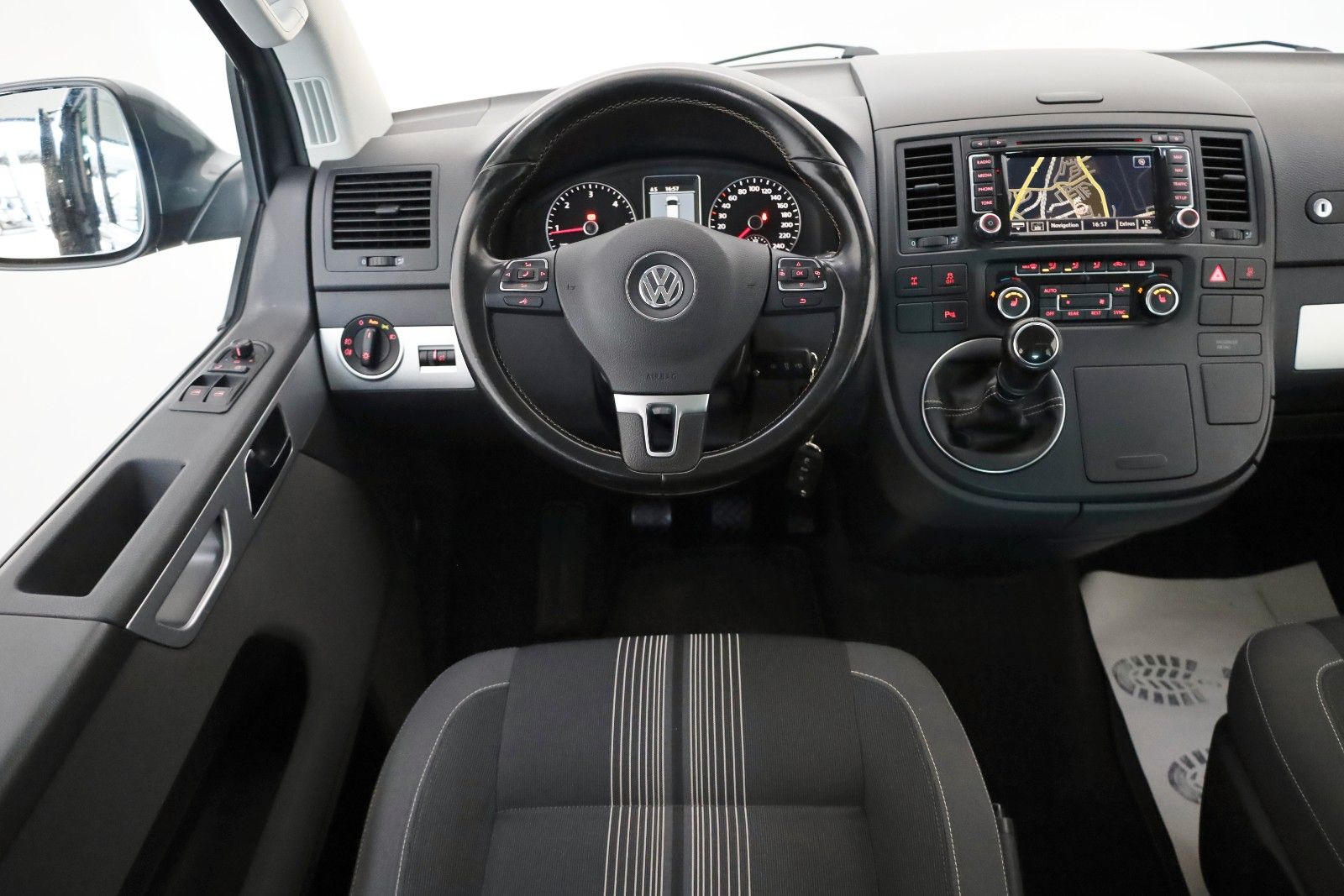 Fahrzeugabbildung Volkswagen T5 Multivan 4M Match 7 Sitzer,Navi,Xenon,SH,AHK