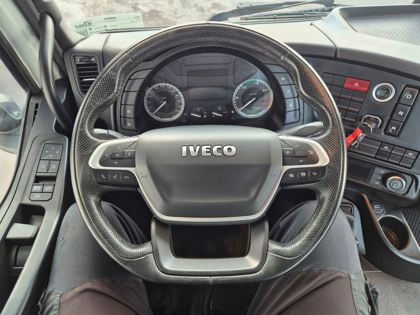 Fahrzeugabbildung Iveco X-Way 480 8x4 Abrollkipper