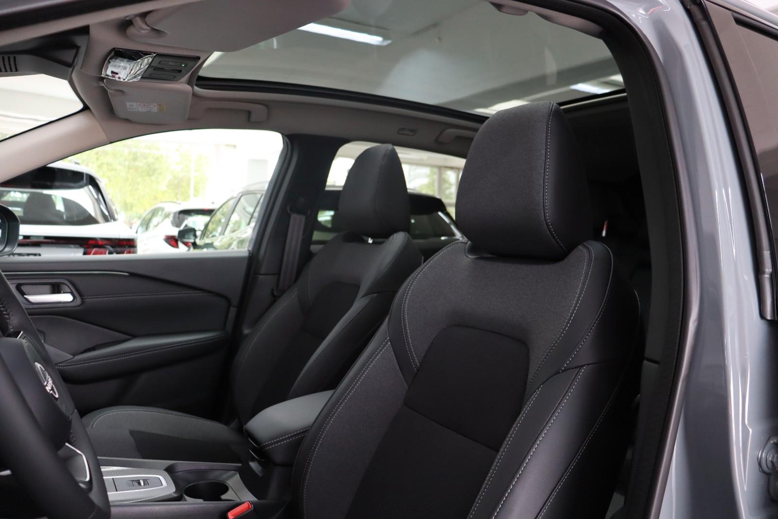 Nissan Qashqai 1.3 AT N-Connecta Navi,Pano,eHeck SOFORT, миниатюра 13
