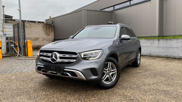 Mercedes-Benz GLC 220 AMG LINE/NAVI/PANO/LED/AHK