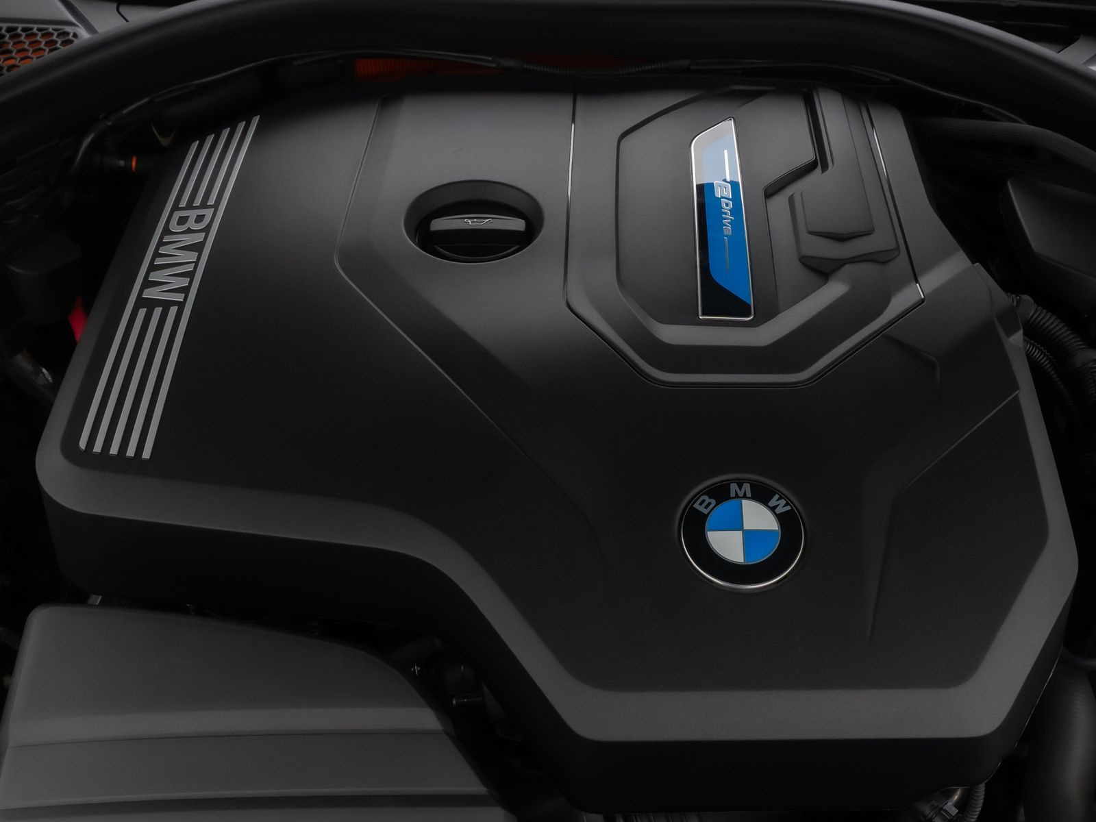 Fahrzeugabbildung BMW 330e M Sport Alarm AHK DAB HiFi Komfort PDC 18"