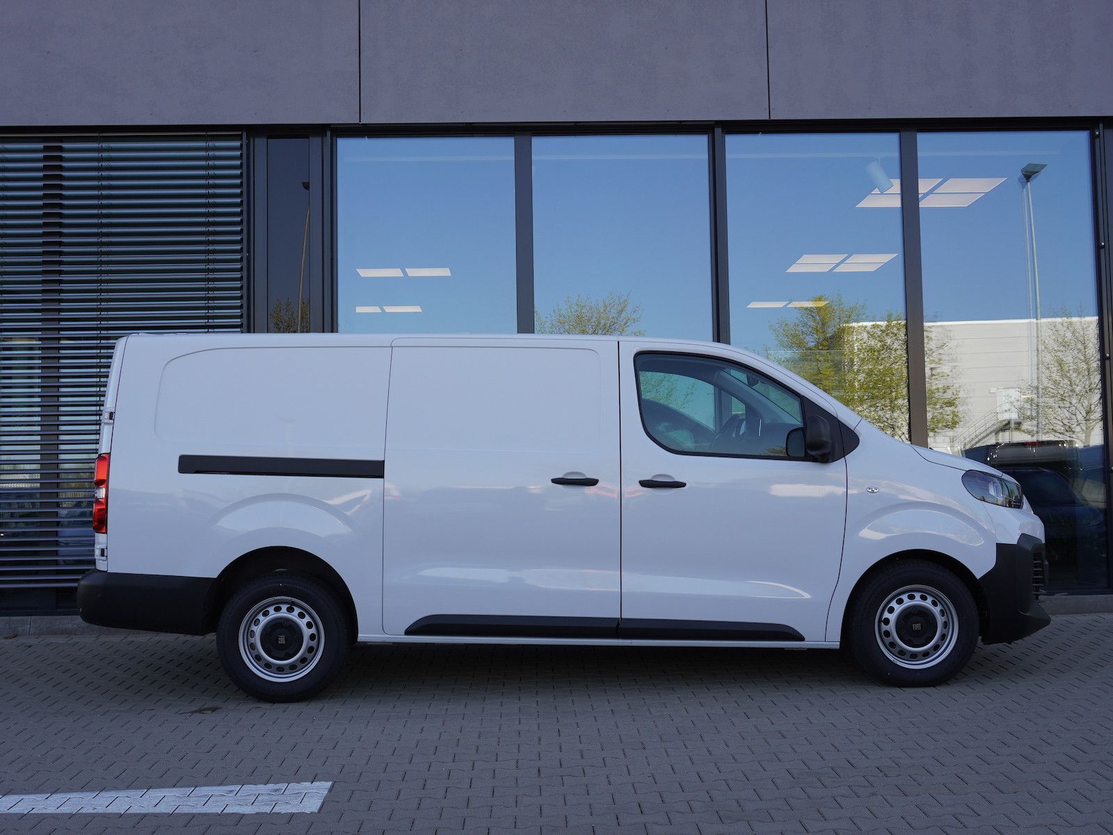 Fiat Scudo Kawa L3 2.2 150 / 10-Zoll Infotainment imagem 3