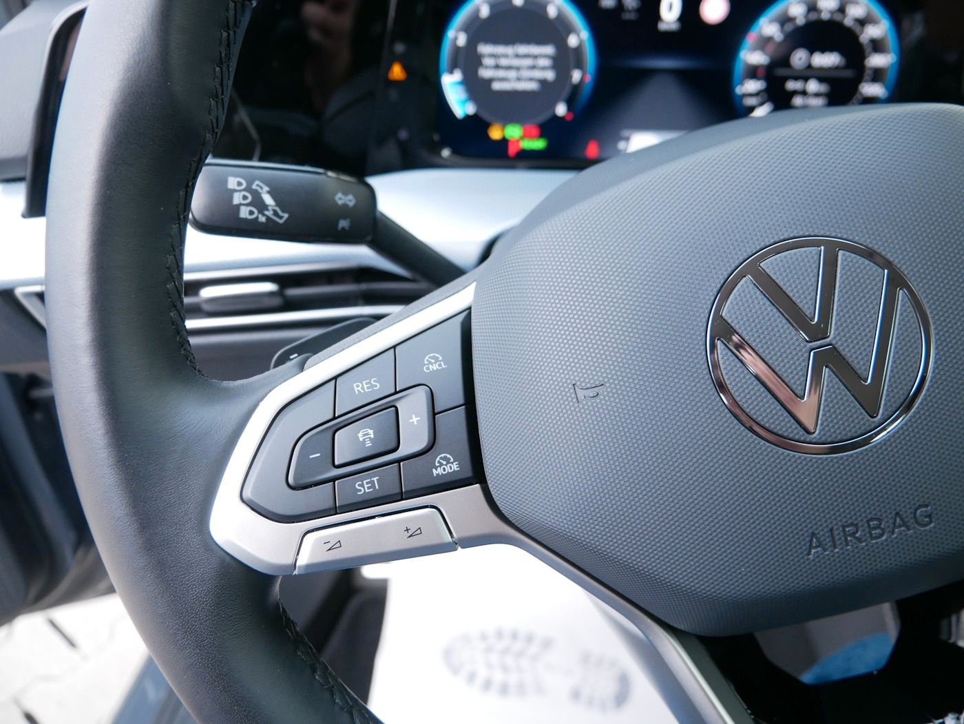 Fahrzeugabbildung Volkswagen Golf -VIII 1.5 eTSI Goal NEU43T AHK MATRIX Kamer