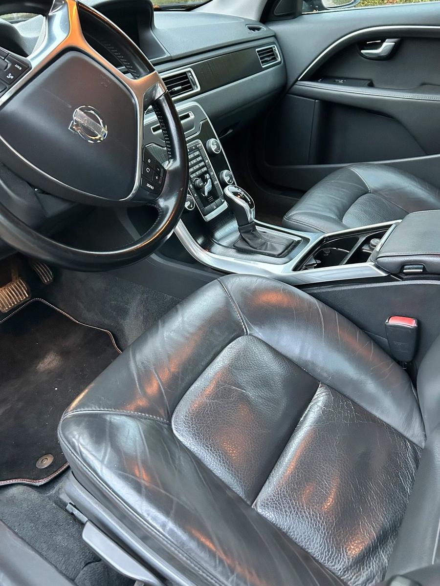 Volvo V70 2013 — photo 9