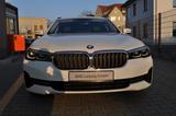 BMW 520d Touring xDrive NAV LED HuD HiFi AHK - BMW Gebrauchtwagen in Leipzig
