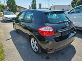 Toyota Auris Hybrid Executive 1,8 - Toyota Auris aus 2011 mit Hybrid-Antrieb
