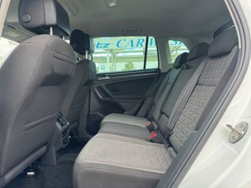 Volkswagen Tiguan - 11