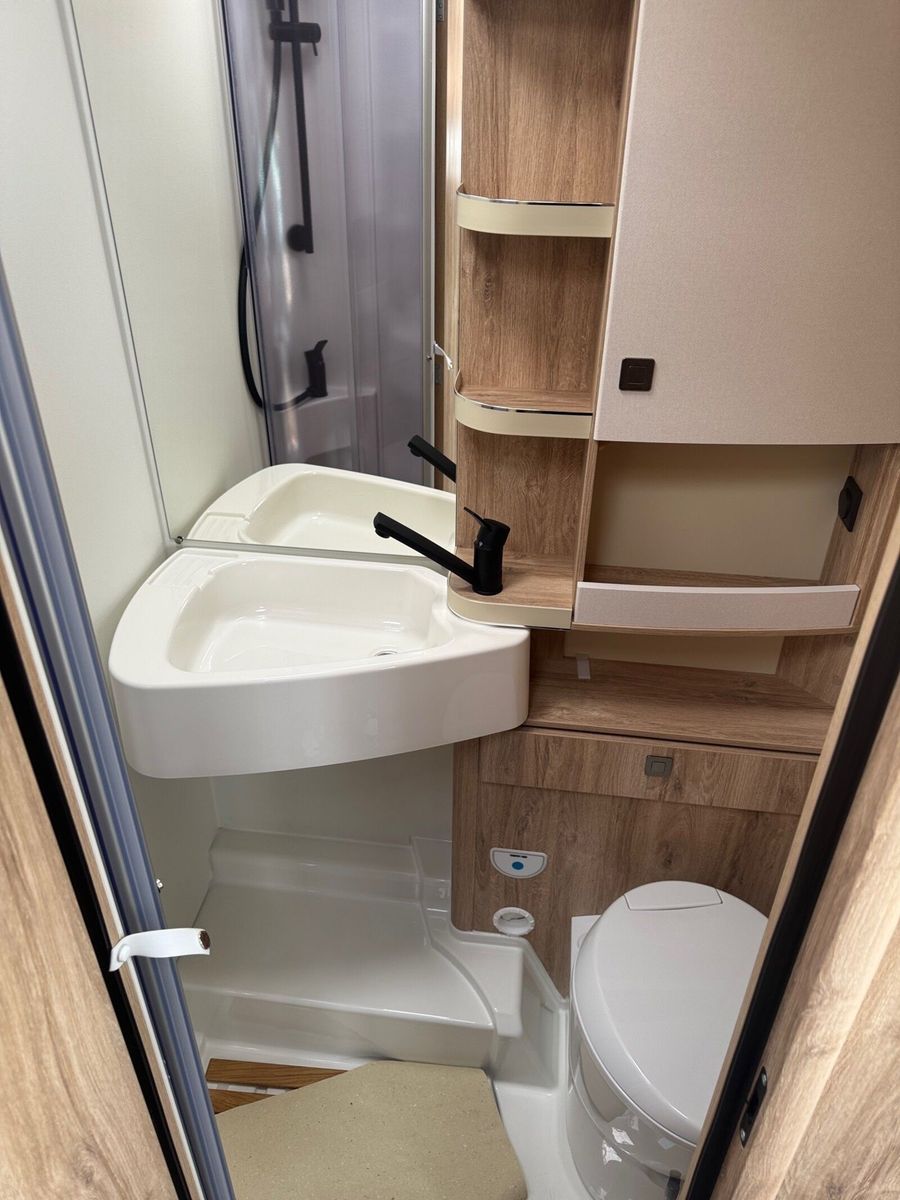 Fahrzeugabbildung Eura Mobil Profila T PT 660 EB Dachklima/Mark./Mondial