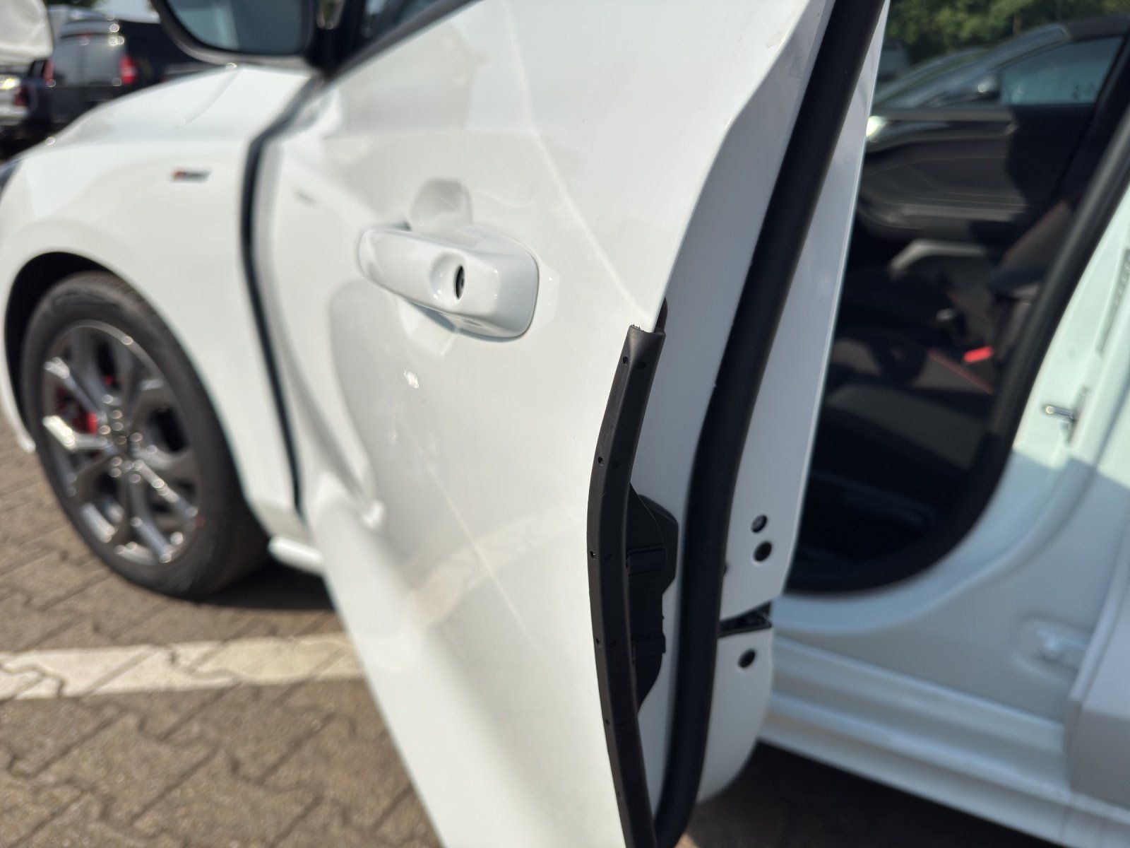 Fahrzeugabbildung Ford Focus Turn. ST-Line Styling Pak. Winter Pak.