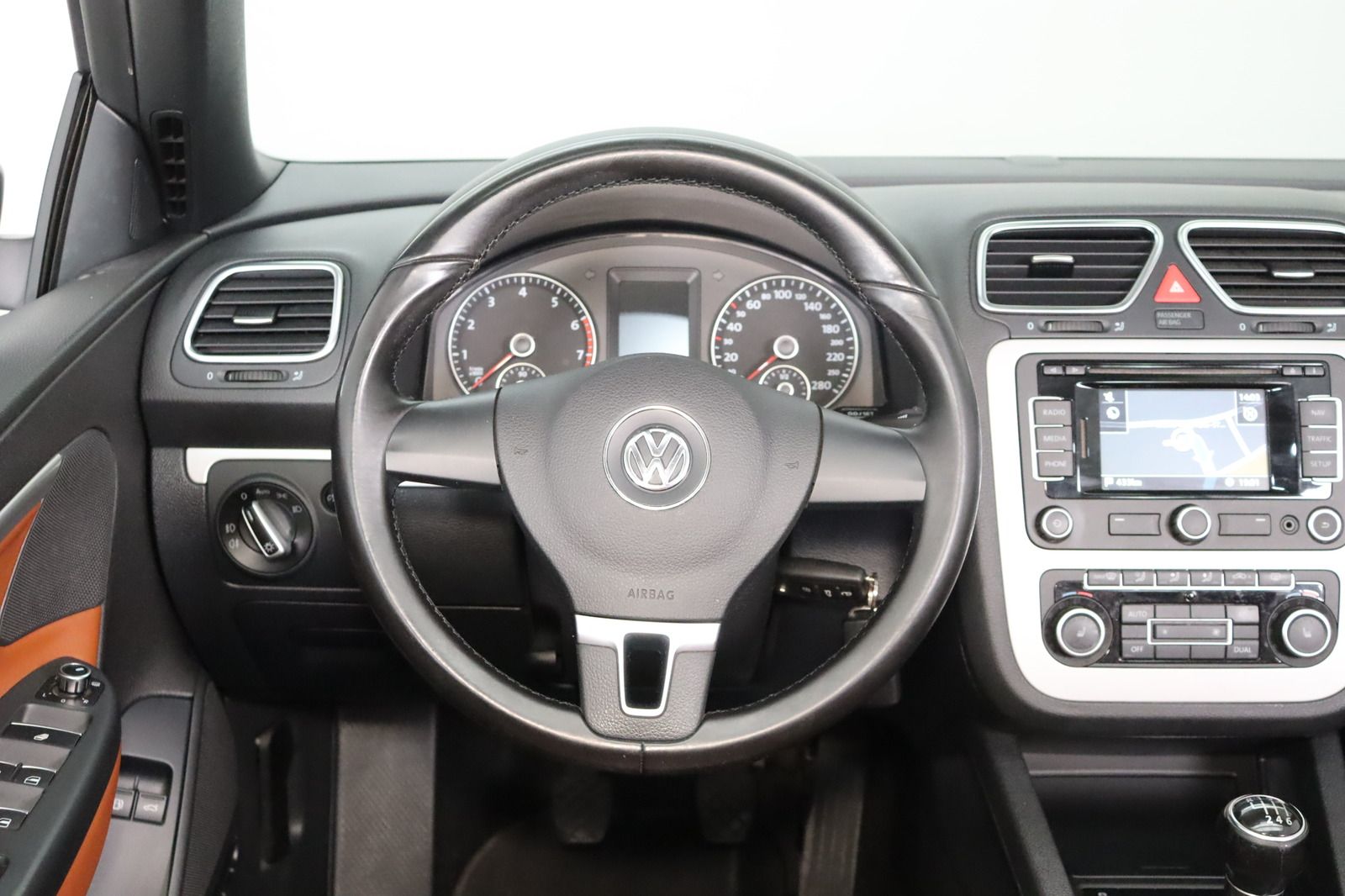 Fahrzeugabbildung Volkswagen Eos 1.4 TSI * Navi * Leder * Sitzhzg.