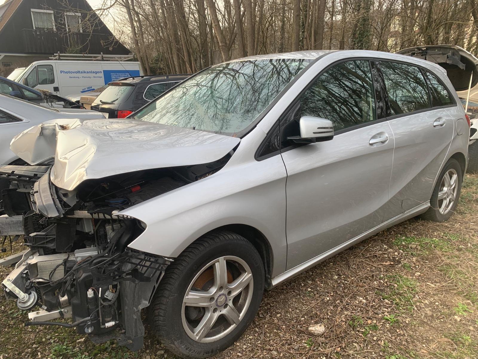 Mercedes-Benz B 180 AUTOMATIK