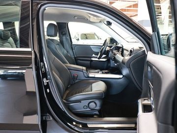 Mercedes GLB 200 - 4