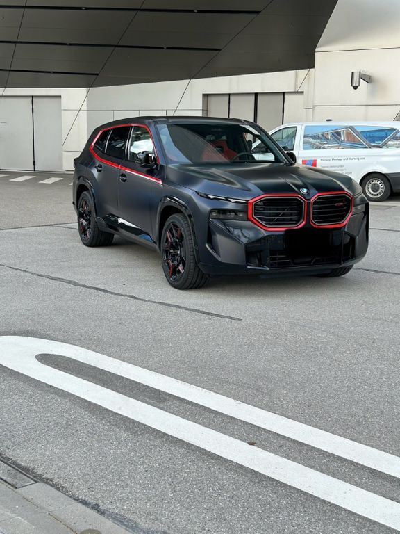 BMW XM 4.4 Label Red Label Red Limitiert 1/500