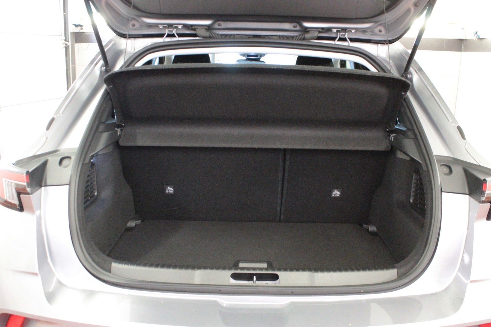 Fahrzeugabbildung Opel Mokka 1.2 Turbo 96kW Elegance Technologie-Paket