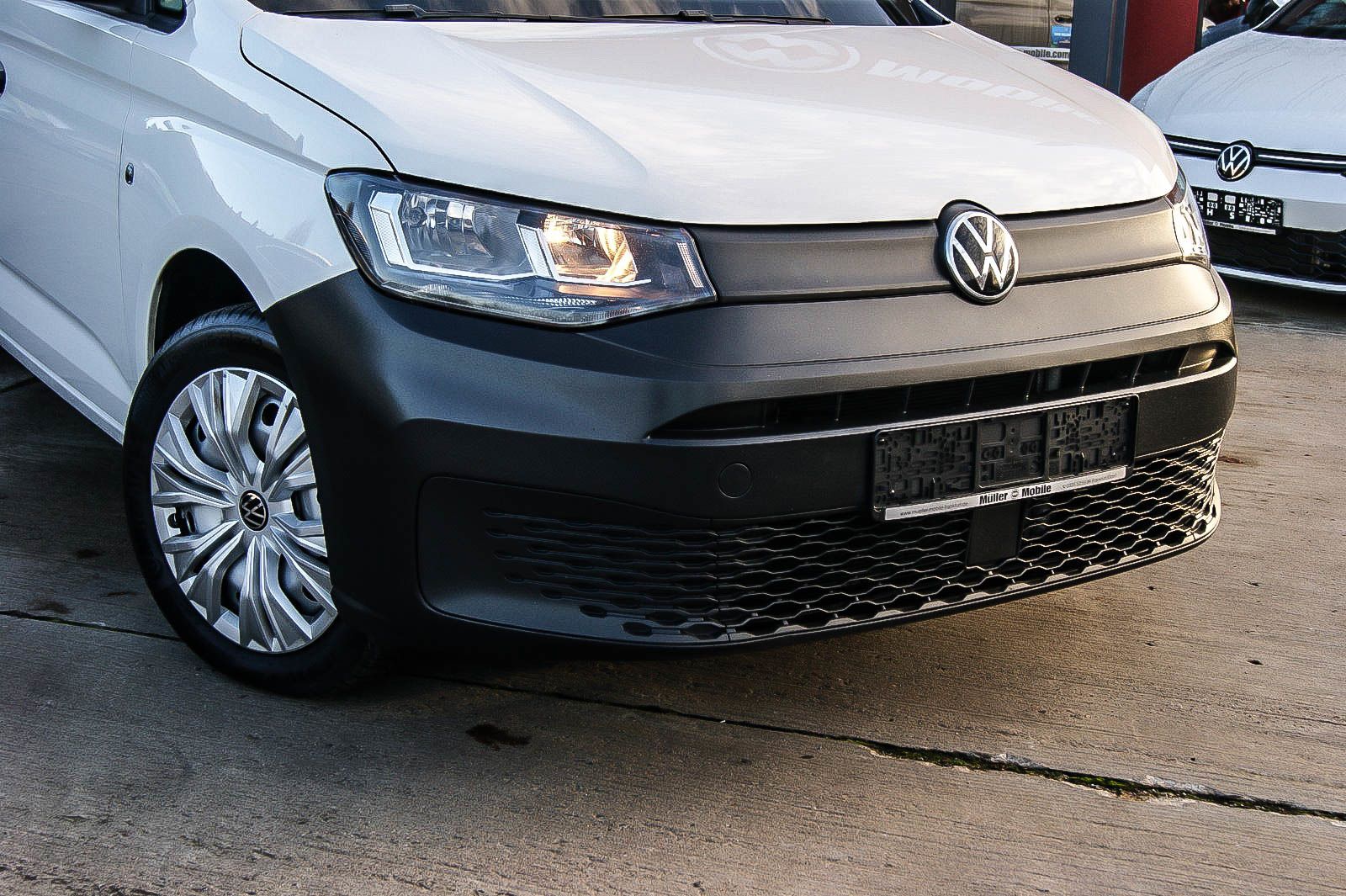 Fahrzeugabbildung Volkswagen Caddy Maxi Cargo 20TDI DSG KLIMA ERGO SIHZG ANHZ