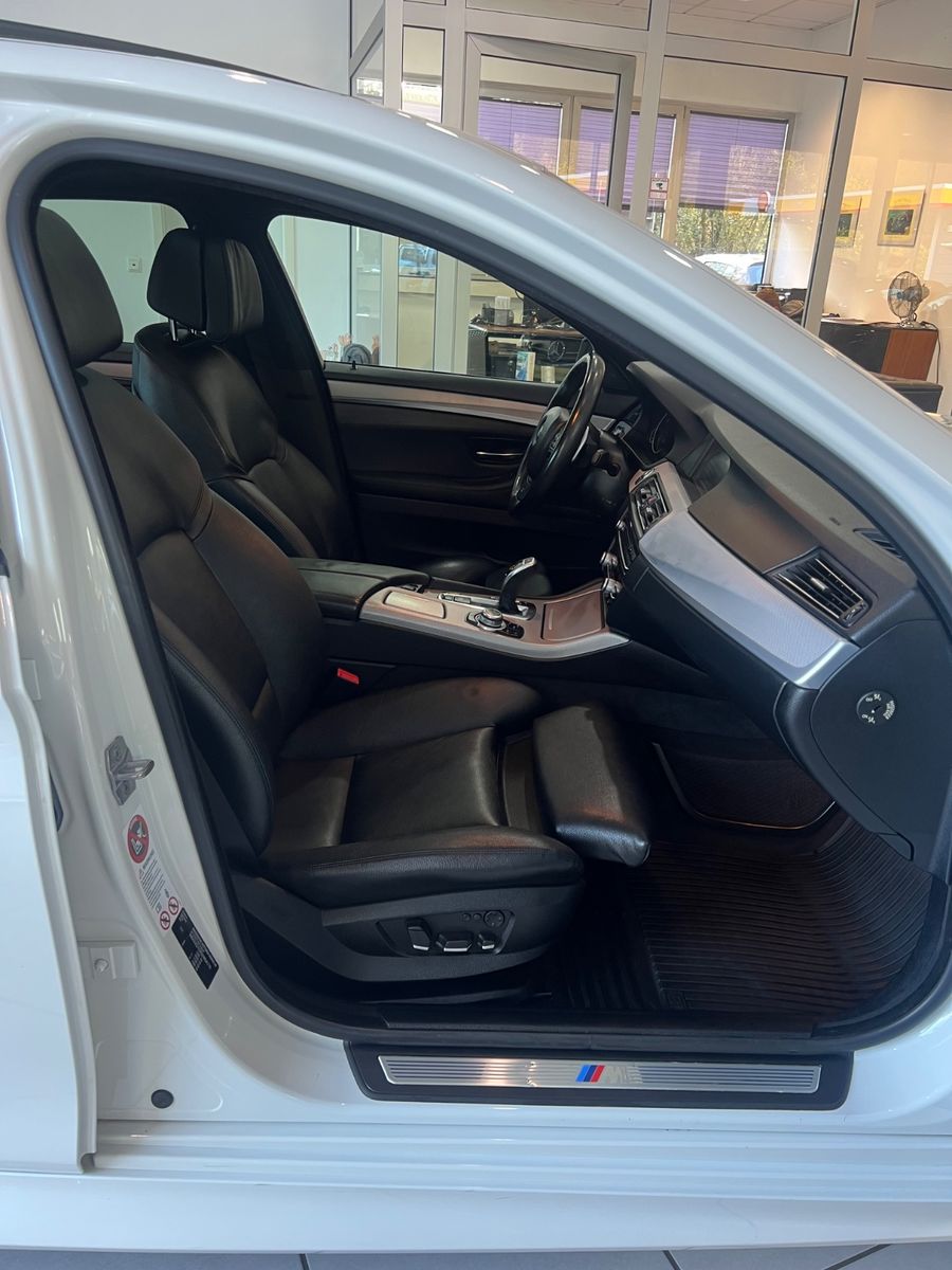 Fahrzeugabbildung BMW 525 d Lim. M Sport Paket *Digitaltacho*Softc*